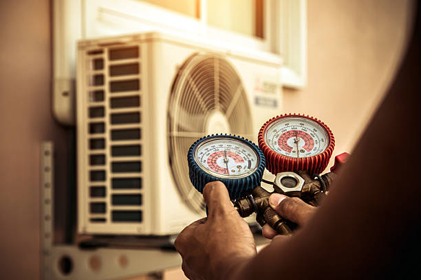 Professional Hvac technician working in West Palm Beach, FL